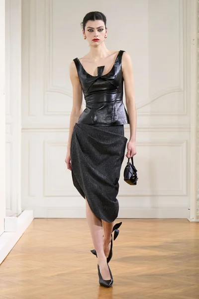 Look 12